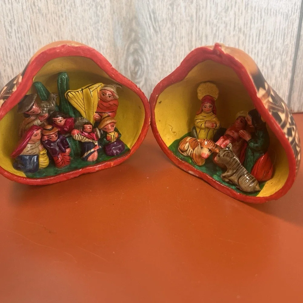 Peruvian Christmas Nativity Scene Carved Gourd Peru Folk Art Hand Made Vintage